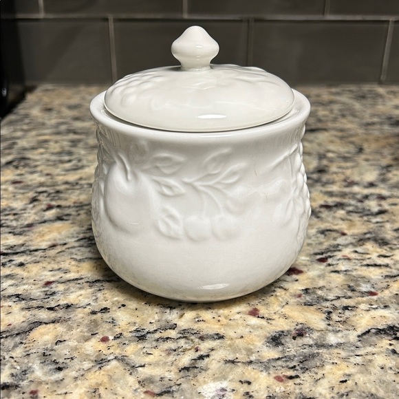 Gibson Housewares Flourish Embossed White Fruit Cup set of 11 pieces vintage - Picture 3 of 5